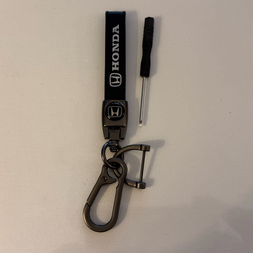 Honda Key Fob Keychain in Black Leather with Logo NWT